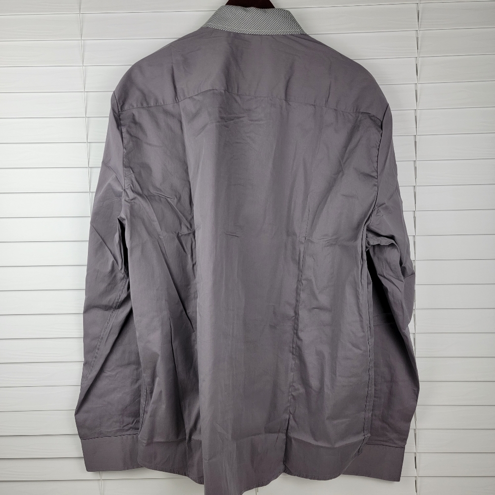 Tom's Ware Button Down Shirt - Picture 4 of 14